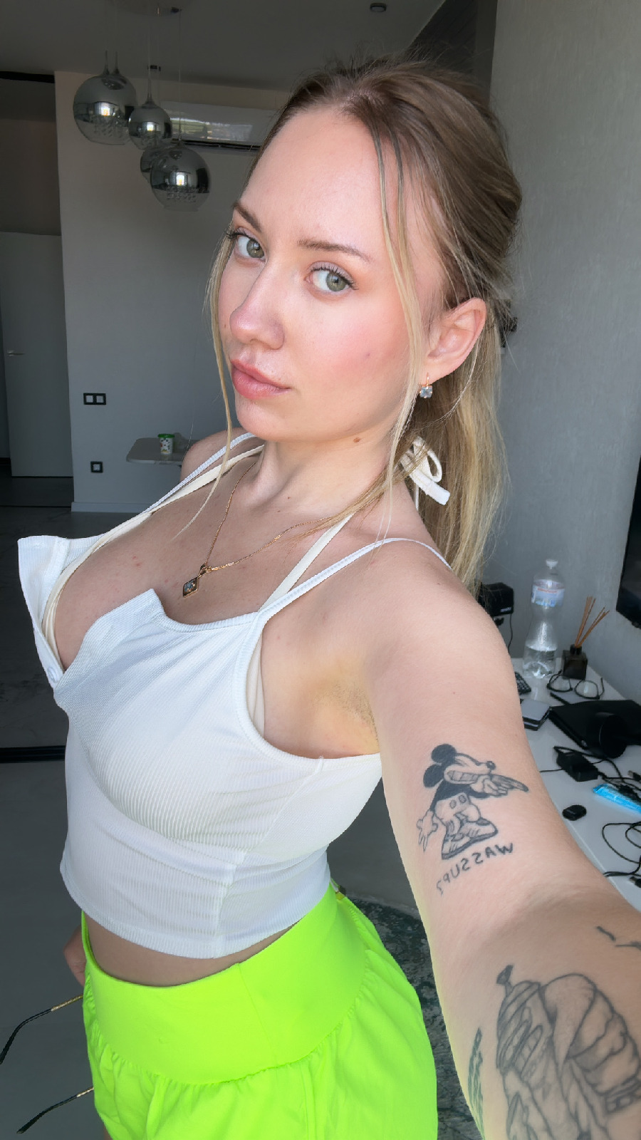 KateV in her underwear in Belize