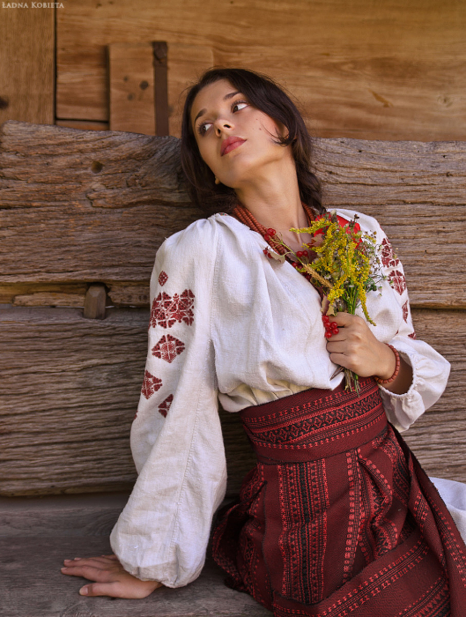 Girls in Slavic costumes in Belize